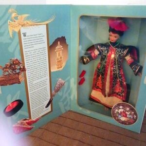 1996 Barbie Chinese Empress Collector Edition. The Great Eras Collections